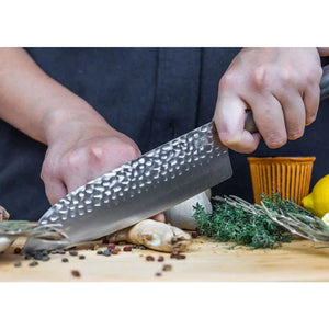 
                  
                    Mes - Santoku met bamboe Saya en bamboedoos - lemmet 180 mm - Collection200
                  
                